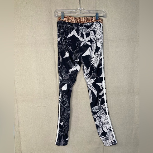 Adidas leggings - Picture 4 of 5